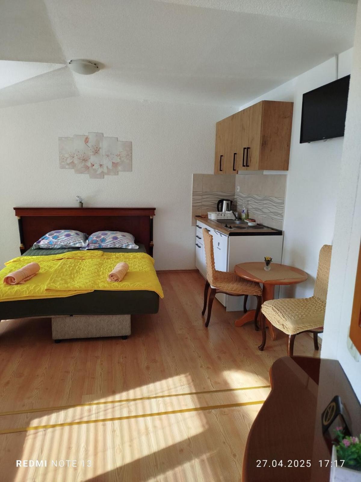 Apartments Mostrovi Ochrid Pokoj fotografie